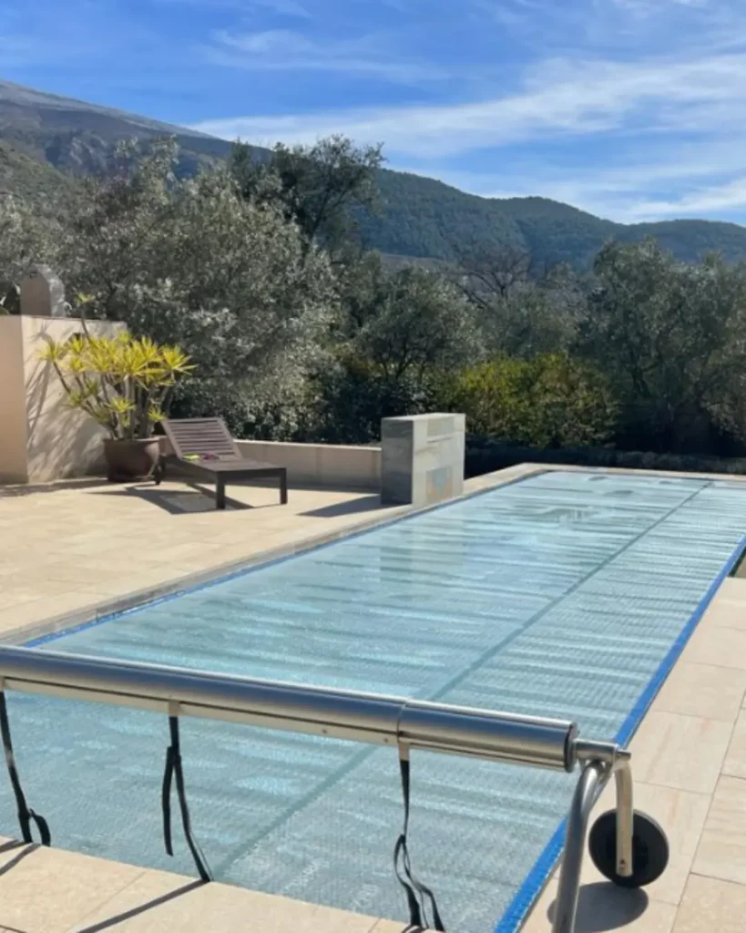 solar pool cover Spain